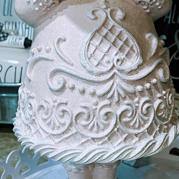 Pastel Pinkmas Sugarcoated Gingerbread Santa resin decor - Picture 4 of 4